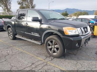 NISSAN TITAN SV