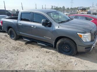 NISSAN TITAN SV 4X4