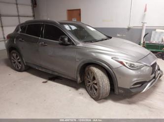 INFINITI QX30 PREMIUM