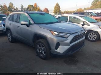 TOYOTA RAV4 HYBRID XLE