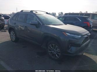 TOYOTA RAV4 XLE PREMIUM