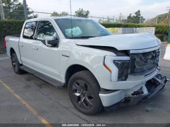 FORD F-150 LARIAT