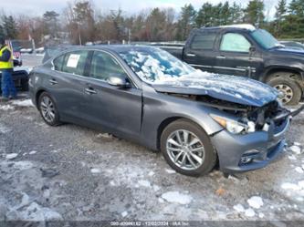 INFINITI Q50 PREMIUM