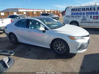 TOYOTA CAMRY XLE AWD