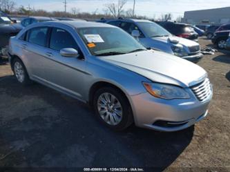 CHRYSLER 200 LX