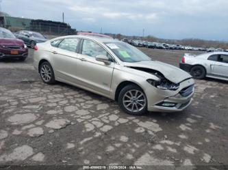 FORD FUSION SE LUXURY