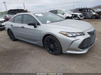 TOYOTA AVALON XSE NIGHTSHADE HYBRID