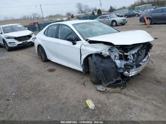 TOYOTA CAMRY SE NIGHTSHADE EDITION