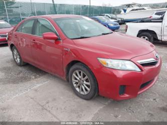 TOYOTA CAMRY HYBRID