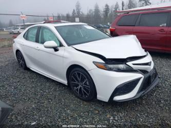 TOYOTA CAMRY SE AWD