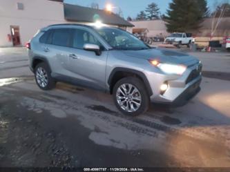 TOYOTA RAV4 XLE PREMIUM