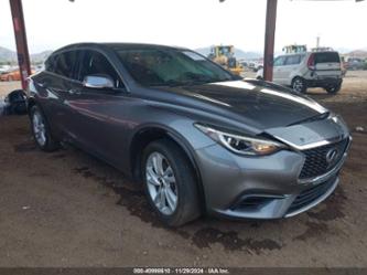 INFINITI QX30 PURE