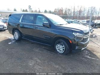 CHEVROLET SUBURBAN 4WD LT