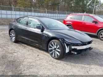 TESLA MODEL 3 REAR-WHEEL DRIVE