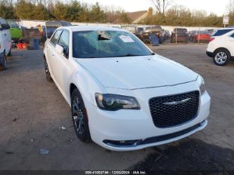 CHRYSLER 300S AWD