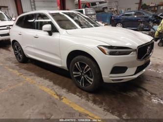 VOLVO XC60 T5 MOMENTUM