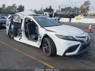 TOYOTA CAMRY HYBRID SE