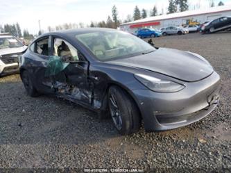 TESLA MODEL 3 LONG RANGE DUAL MOTOR ALL-WHEEL DRIVE