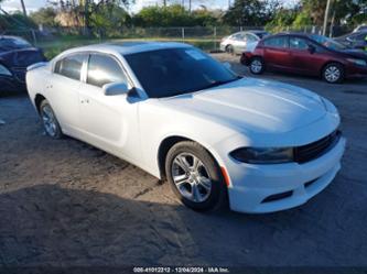 DODGE CHARGER SXT RWD