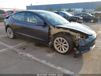 TESLA MODEL 3 REAR-WHEEL DRIVE