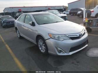 TOYOTA CAMRY HYBRID XLE