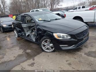 VOLVO S60 T5 PREMIER PLUS