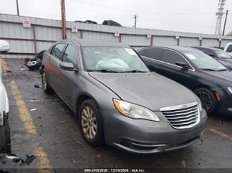 CHRYSLER 200 TOURING