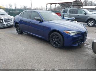 ALFA ROMEO GIULIA AWD