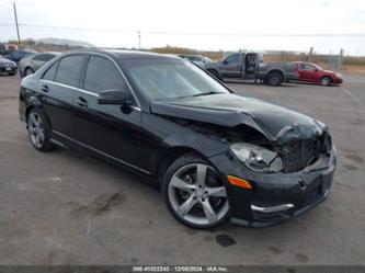 MERCEDES-BENZ C-CLASS LUXURY/SPORT