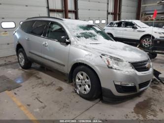 CHEVROLET TRAVERSE LS