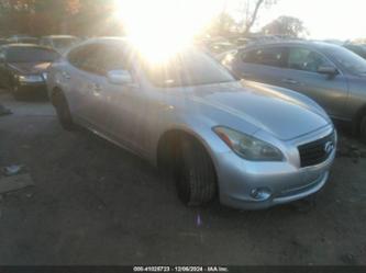 INFINITI M37