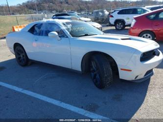 DODGE CHALLENGER SXT