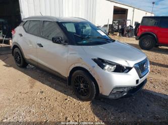 NISSAN KICKS S