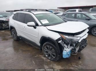 TOYOTA RAV4 HYBRID XLE PREMIUM