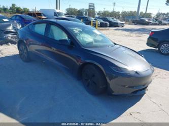 TESLA MODEL 3 LONG RANGE DUAL MOTOR ALL-WHEEL DRIVE