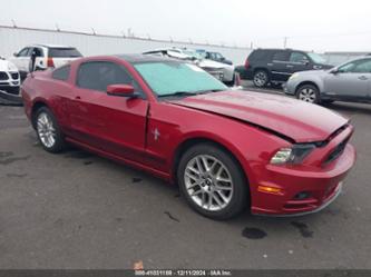 FORD MUSTANG V6 PREMIUM