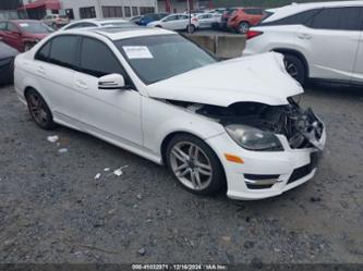 MERCEDES-BENZ C-CLASS LUXURY/SPORT