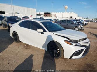 TOYOTA CAMRY HYBRID XSE HYBRID