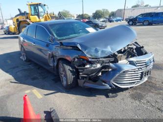 TOYOTA AVALON HYBRID LIMITED