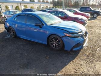 TOYOTA CAMRY SE