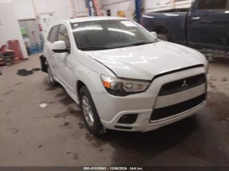 MITSUBISHI OUTLANDER SPORT ES