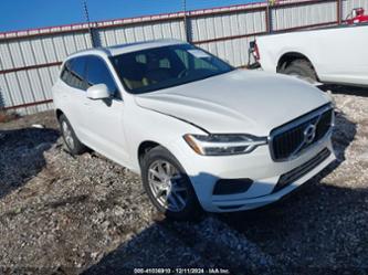 VOLVO XC60 T5 MOMENTUM