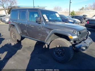 JEEP WRANGLER 4-DOOR WILLYS 4X4