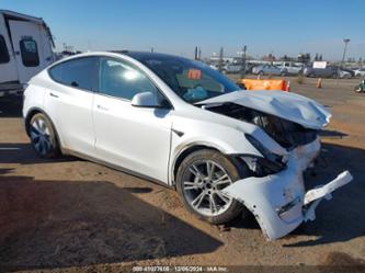 TESLA MODEL Y LONG RANGE DUAL MOTOR ALL-WHEEL DRIVE