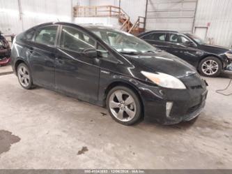 TOYOTA PRIUS THREE SE