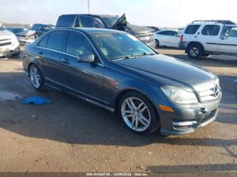 MERCEDES-BENZ C-CLASS LUXURY/SPORT