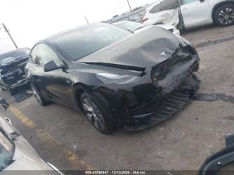 TESLA MODEL Y LONG RANGE DUAL MOTOR ALL-WHEEL DRIVE