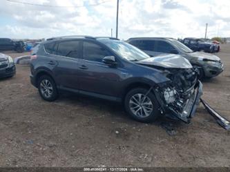 TOYOTA RAV4 HYBRID XLE