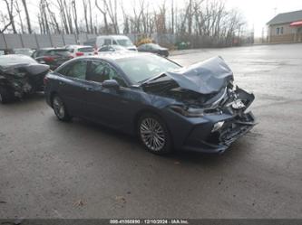 TOYOTA AVALON HYBRID LIMITED