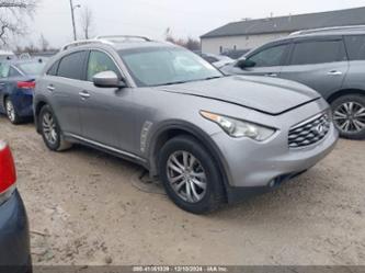 INFINITI FX35